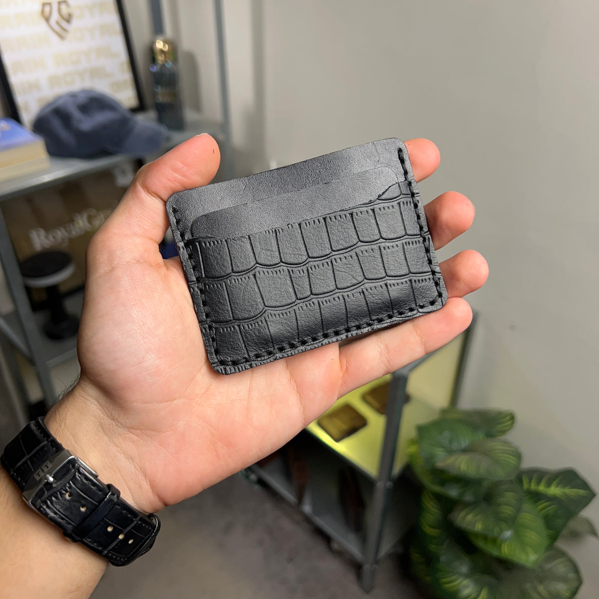 Essential Cardholder | Premium Cow Leather Cardholder