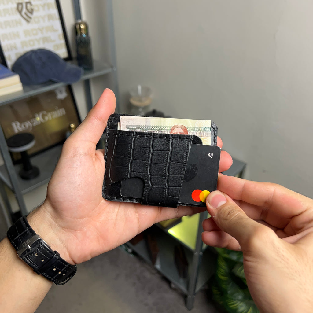 Hybrid Cardholder | Cash & Cards In A Cardholder