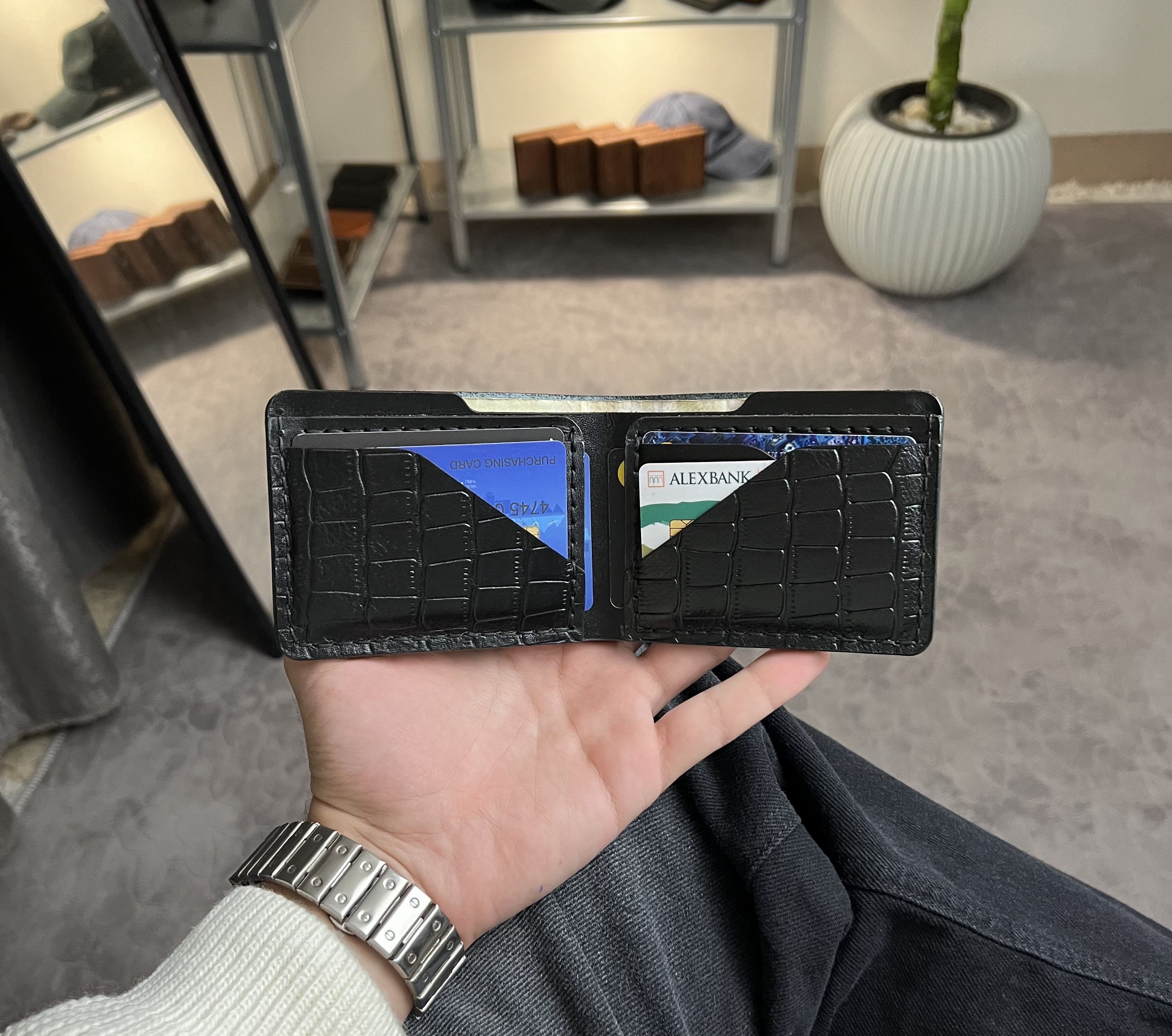 ClassicFold | Premium Classic Bifold Wallet